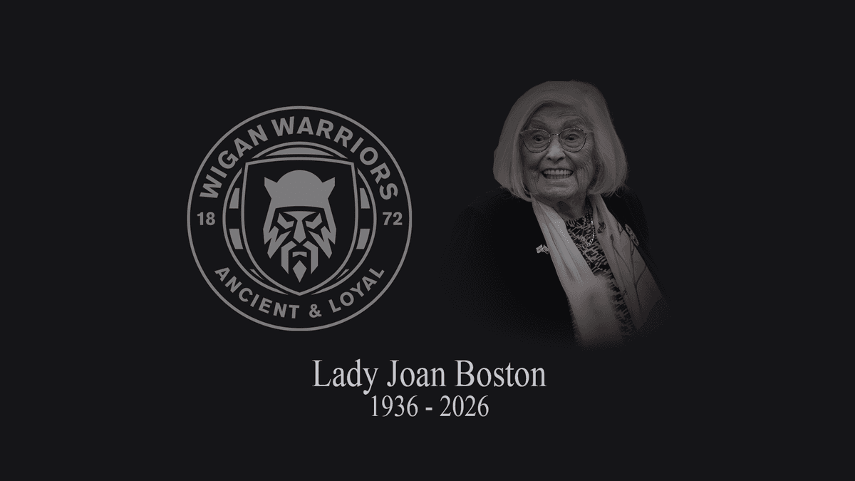 Lady Joan Boston, Wife of Sir Billy Boston, Dies — Wigan news photo